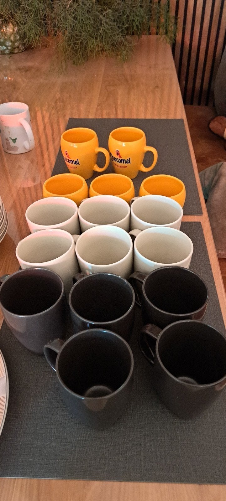 Diverse Bekers: IKEA 365 en Originele Chocomel Bekers, Huis en Inrichting, Overige typen, Ophalen, Zo goed als nieuw, Steen/keramiek