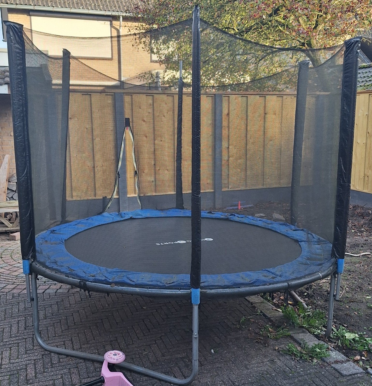 Viking Sports Trampoline met Veiligheidsnet en Rits, Ophalen, Gebruikt