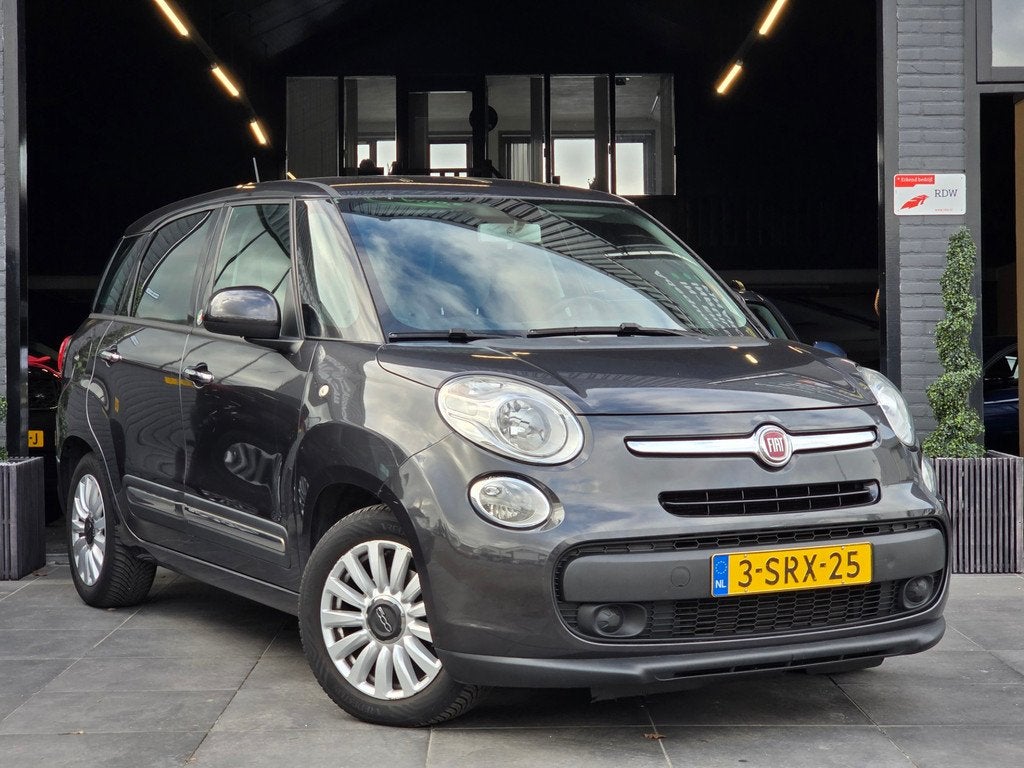 Fiat 500 L Living 0.9 TwinAir Easy|Airco|Navi|Trekhaak|NAP, Auto's, Stof, Gebruikt, Euro 6, Origineel Nederlands