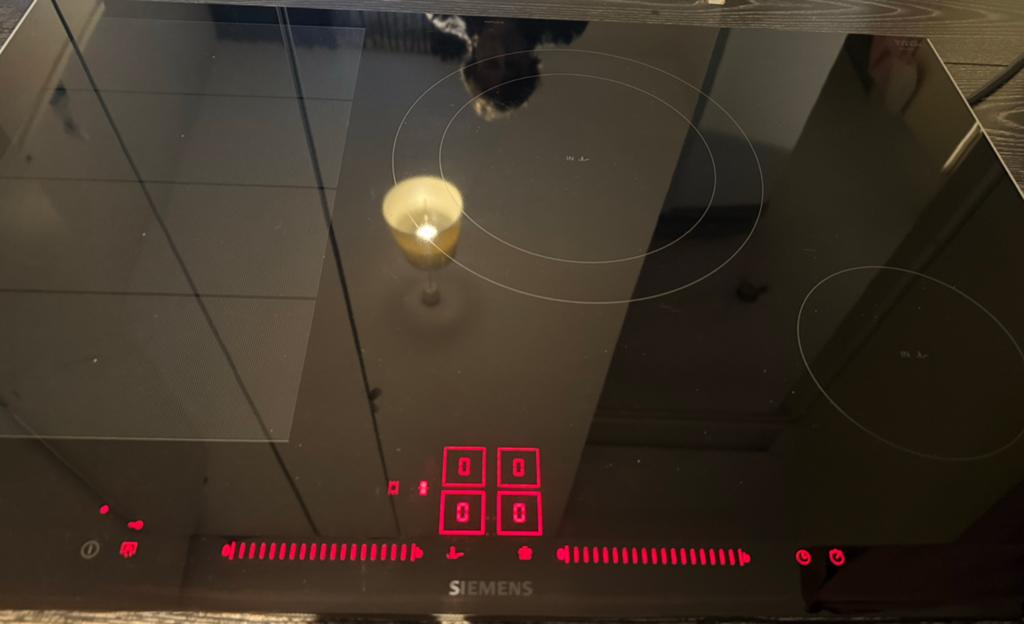 Siemens inductie kookplaat 80 cm in zeer goede staat, Witgoed en Apparatuur, Kookplaten, Ophalen of Verzenden, Zo goed als nieuw