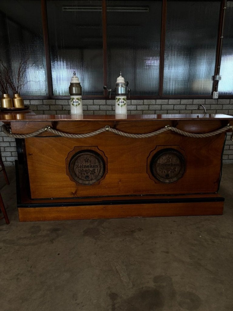 Heineken bar, met porseleinen originele heineken tapkranen, Ophalen, Gebruikt, Barinrichting