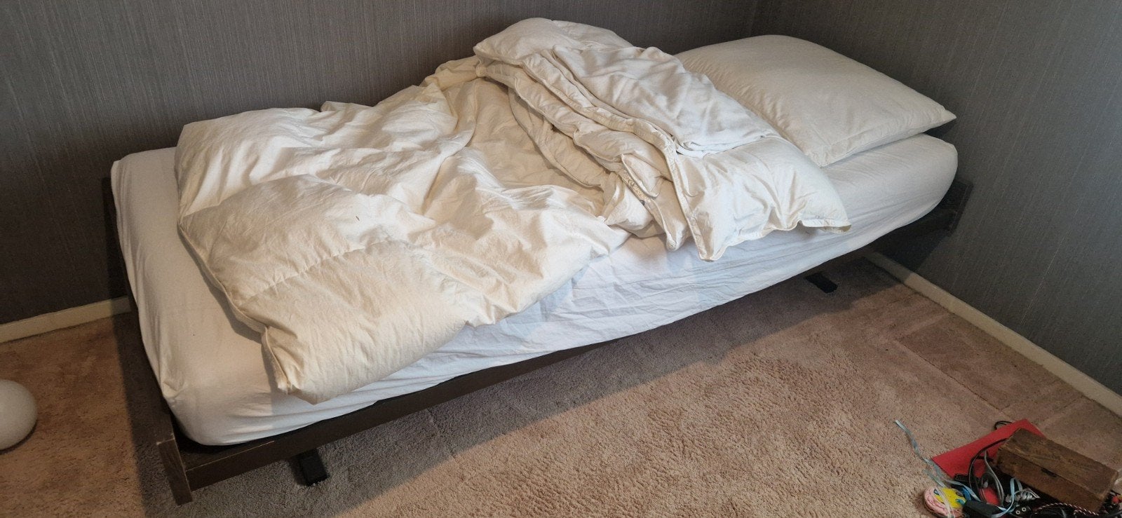 Eenpersoonsbed met matras en lattenbodem, Gebruikt, 90 cm, Eenpersoons, Zwart