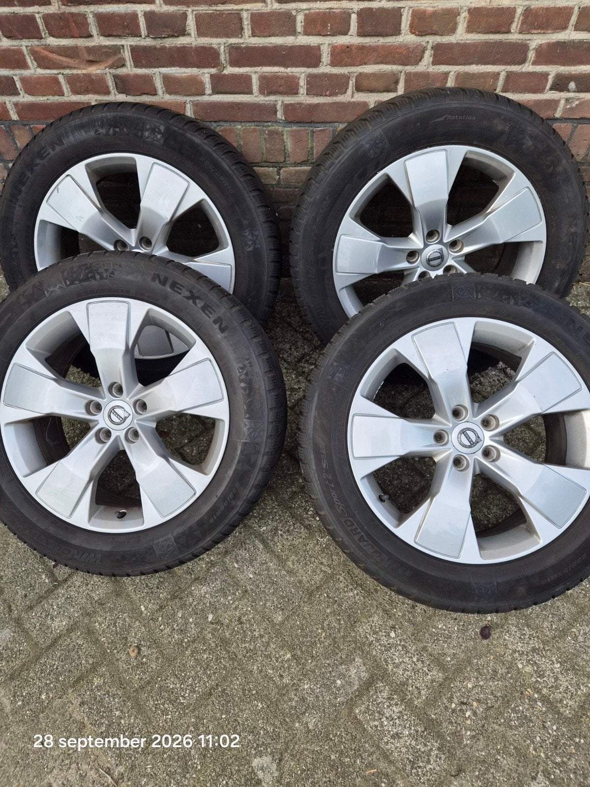 Volvo 18 inch velgen met Nexen banden, Ophalen of Verzenden, Gebruikt