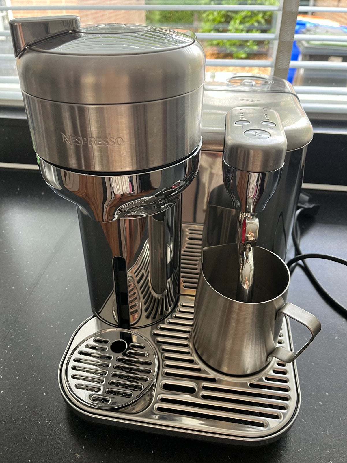 Nespresso Sage Vertuo Creatista, Ophalen, Gebruikt, Koffiepads en cups, Koffiemachine