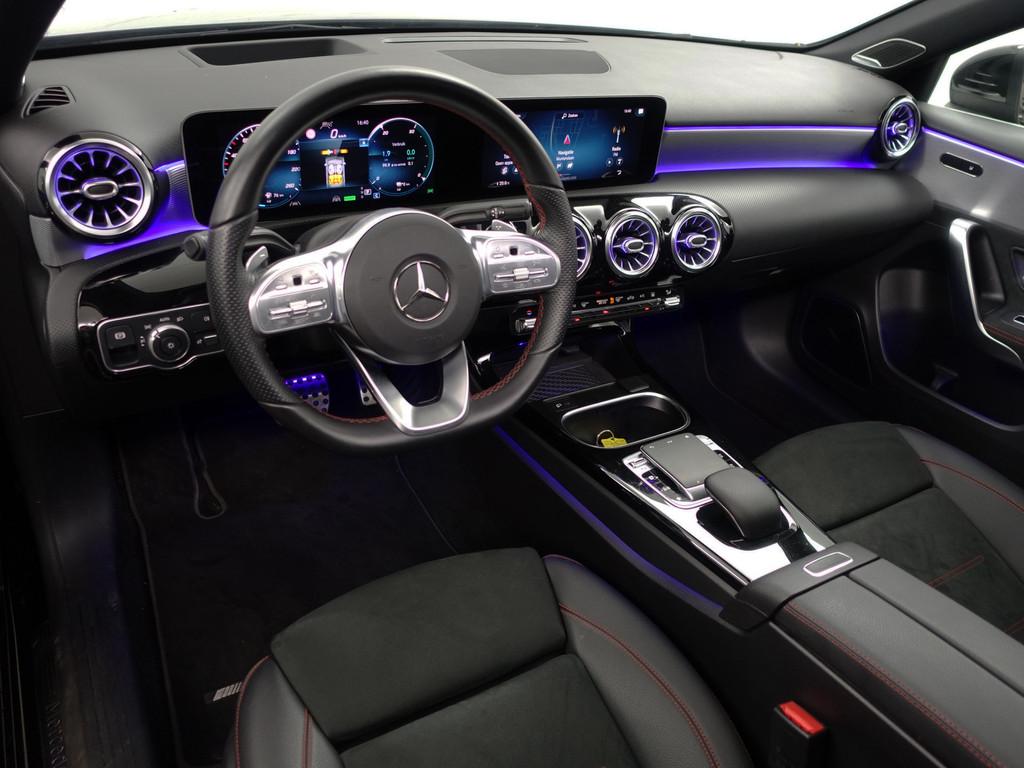 Mercedes-Benz A-Klasse 250 e AMG Premium Plus- Burmester Sur, Auto's, 232 pk, Gebruikt, 4 cilinders, Met garantie (alle)