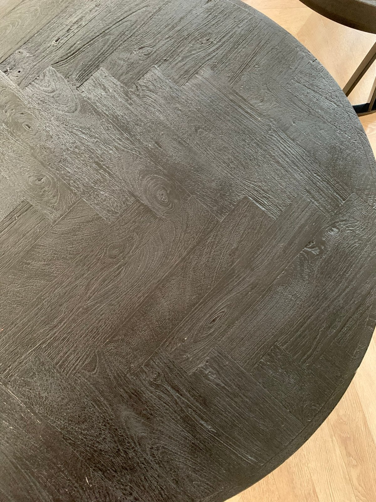 Set van 2 ronde salontafels, zwart eikenhout, visgraat, Huis en Inrichting, Tafels | Salontafels, Ophalen, 50 tot 100 cm, Zo goed als nieuw