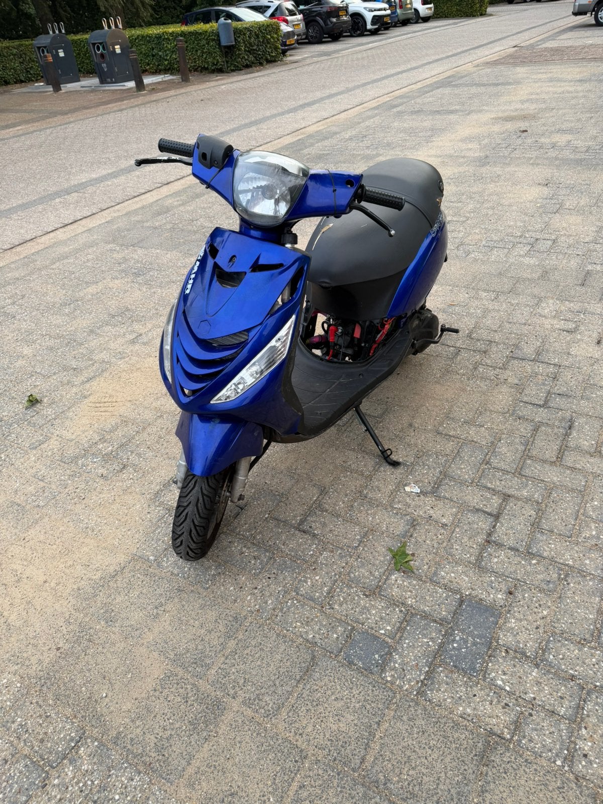 Piaggio Zip 172cc lc brom, Fietsen en Brommers, Ophalen, Tweetakt, Maximaal 45 km/u, Zip
