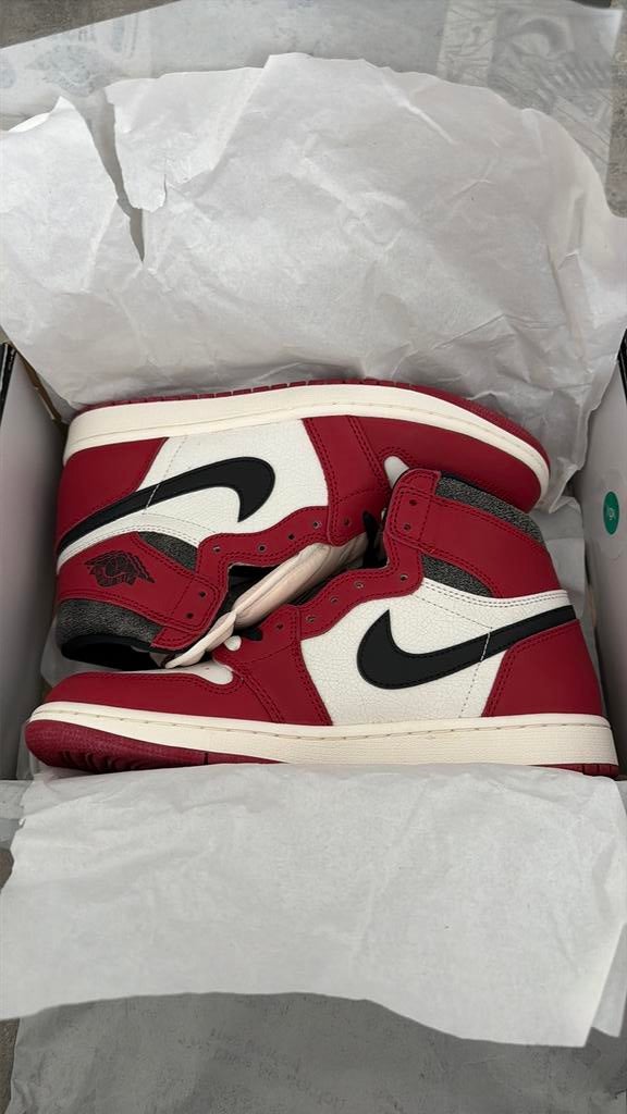 Jordan 1 Retro High OG Chicago Lost and Found Maat 43 US 9,5, Kleding | Heren, Schoenen, Verzenden, Zwart, Nieuw, Sneakers of Gympen