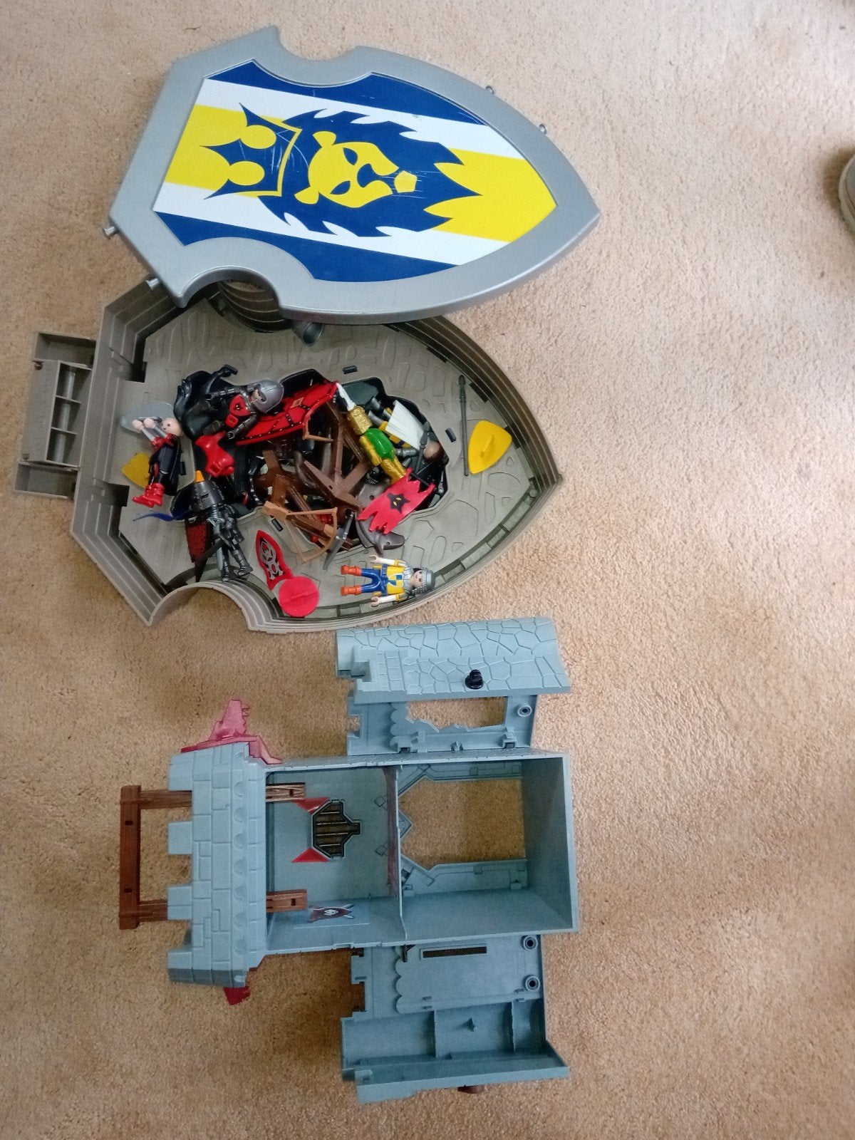 Playmobil groot schild️ &  kasteel (60% naar een goed doel), Kinderen en Baby's, Speelgoed | Playmobil, Ophalen, Losse onderdelen