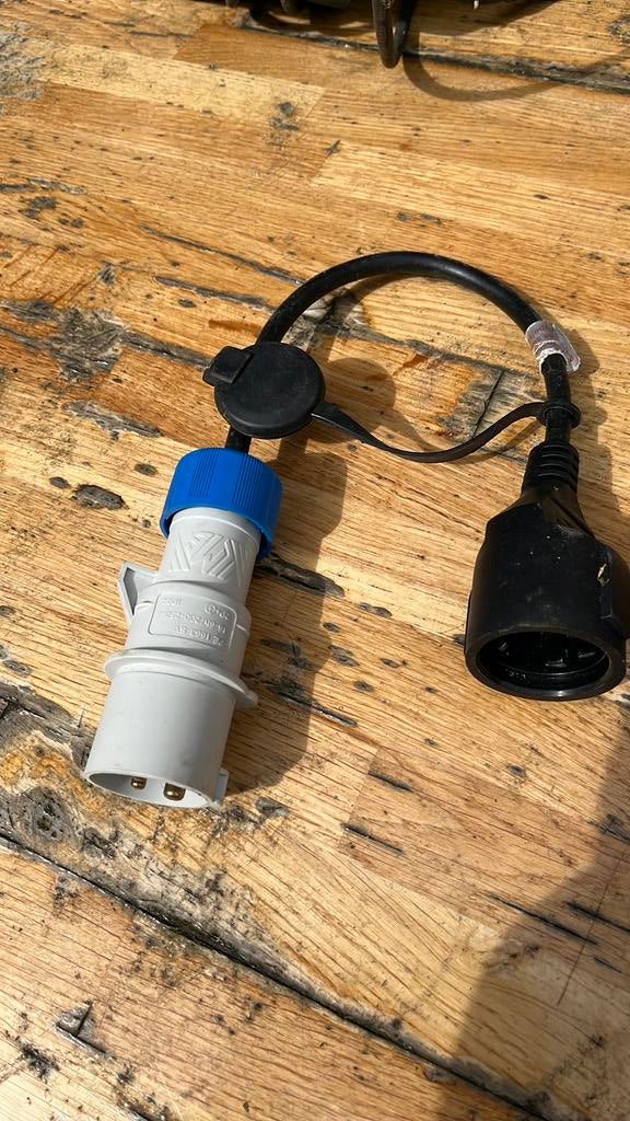 Camping verloopstekker, Caravans en Kamperen, Ophalen of Verzenden, Zo goed als nieuw