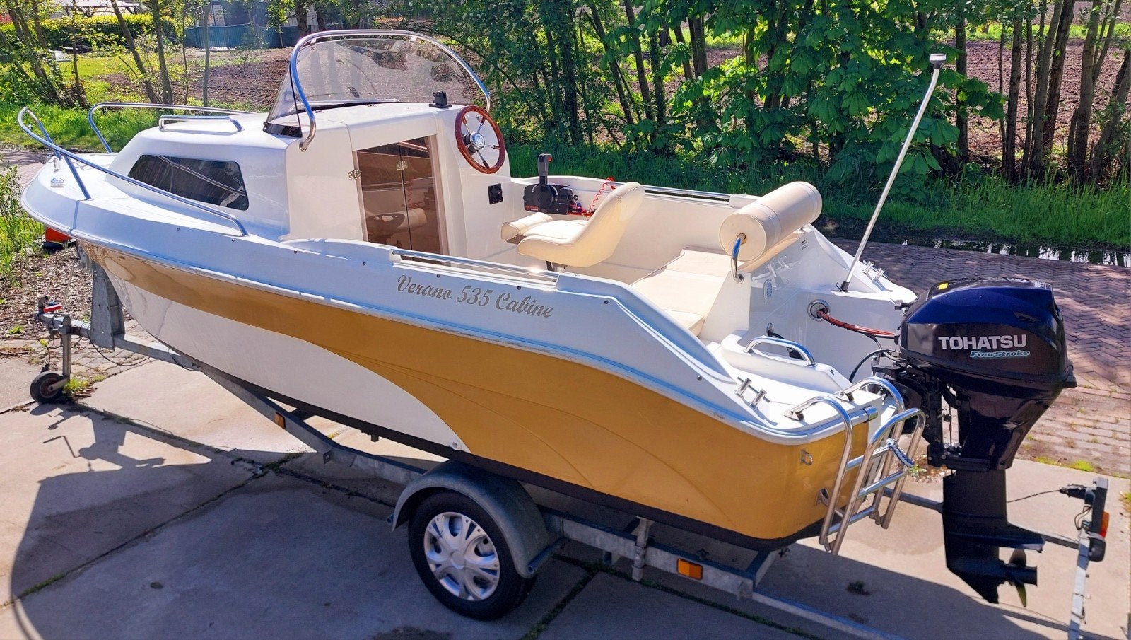 Prachtige Verano 535 Cabin 2017 Tohatsu 20PK en kanteltraile, Watersport en Boten, Gebruikt, Ophalen of Verzenden, Polyester, Benzine
