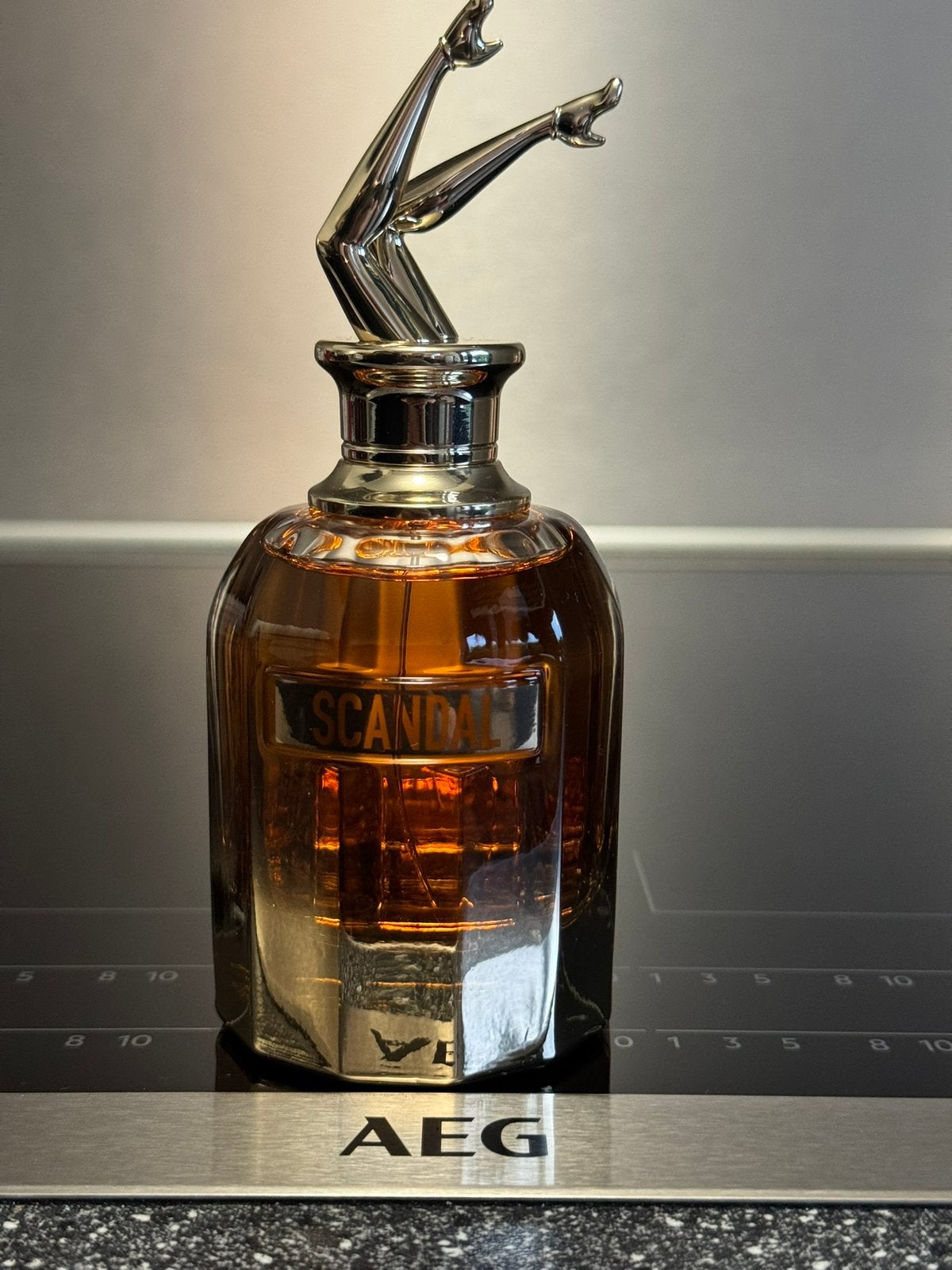 Jean Paul Gaultier scandal absolu 80ml parfum concentre, Sieraden, Tassen en Uiterlijk, Uiterlijk | Parfum, Ophalen of Verzenden