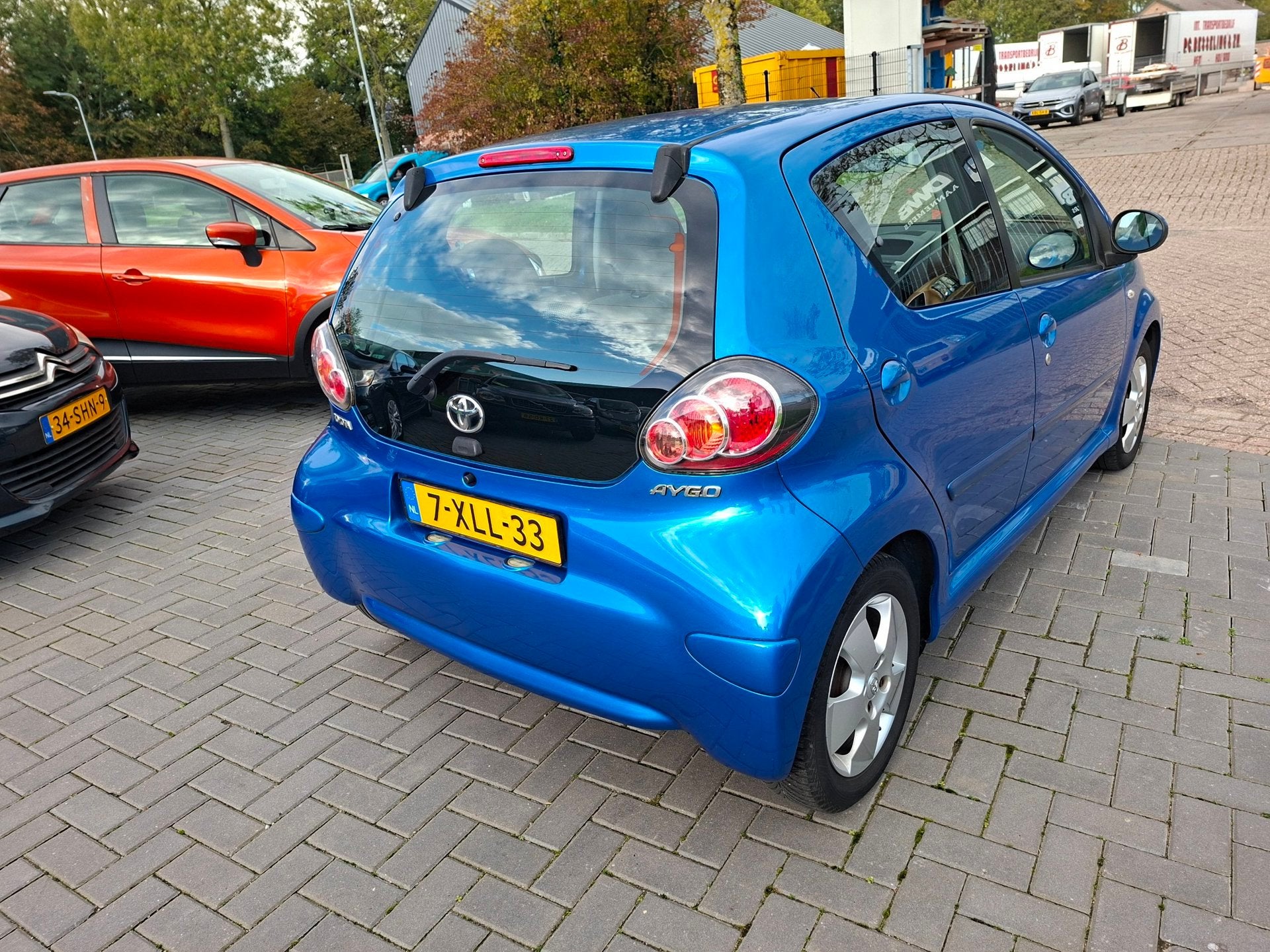 Toyota Aygo 1.0-12V Access / 5- deurs / APK september 2027, Auto's, Voorwielaandrijving, Gebruikt, Radio, 68 pk