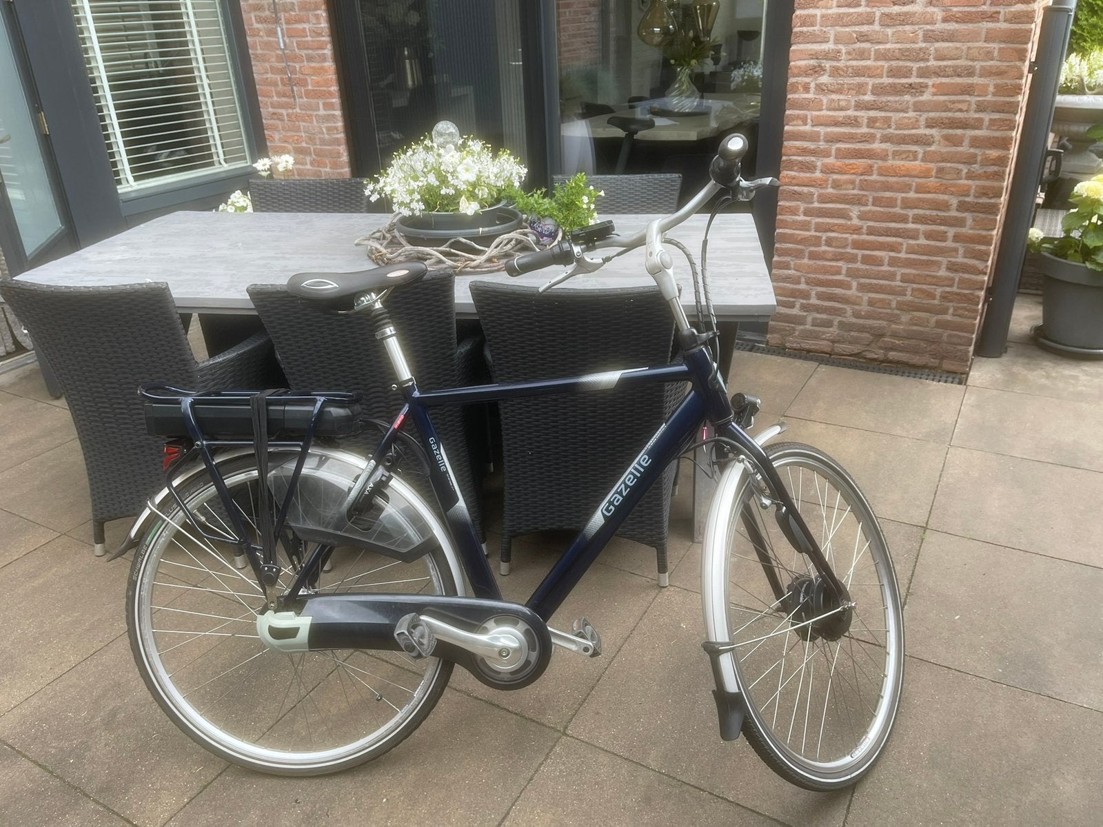Gazelle elektrische fiets donkerblauw 58cm, Fietsen en Brommers, 57 tot 61 cm, Ophalen, Zo goed als nieuw, Gazelle
