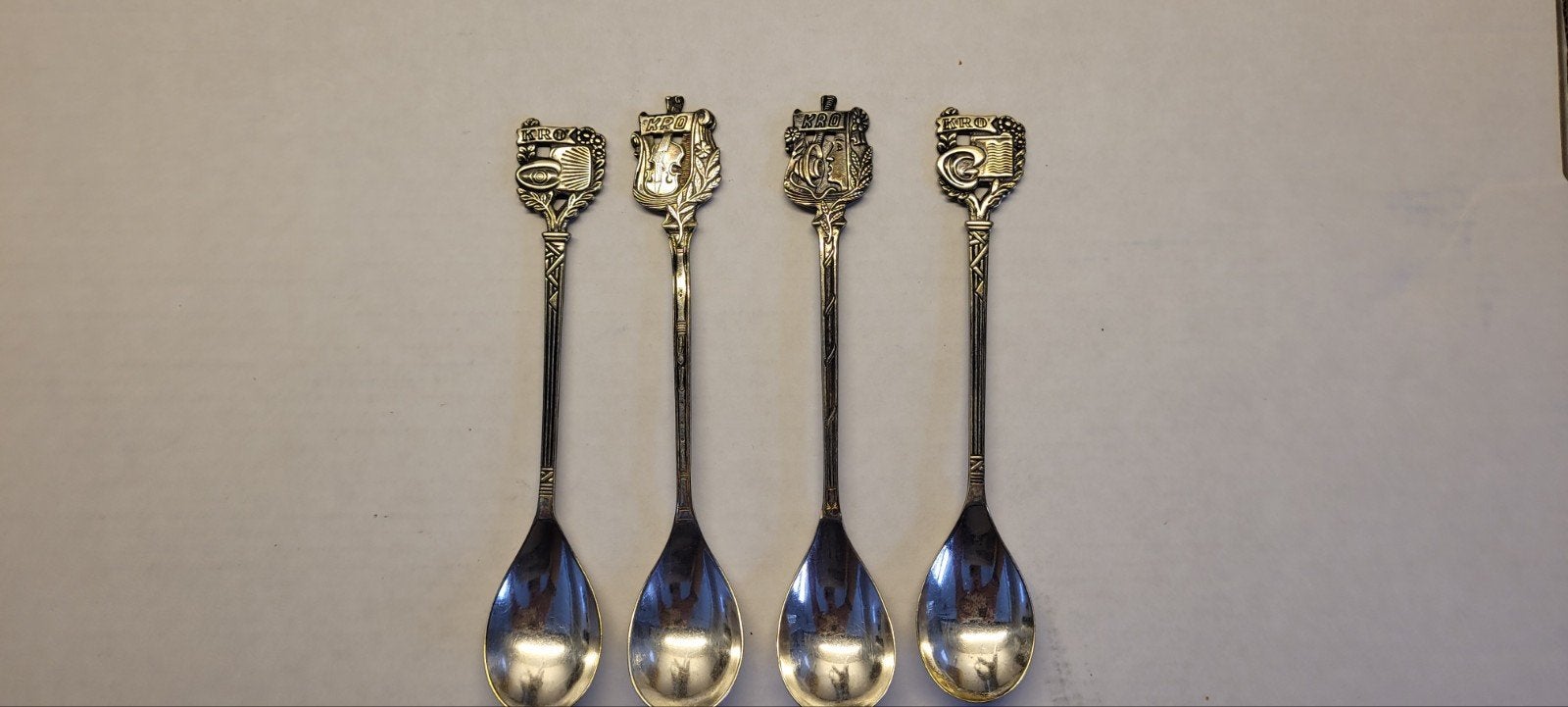 Set van 4 vintage KRO theelepeltjes, Ophalen of Verzenden