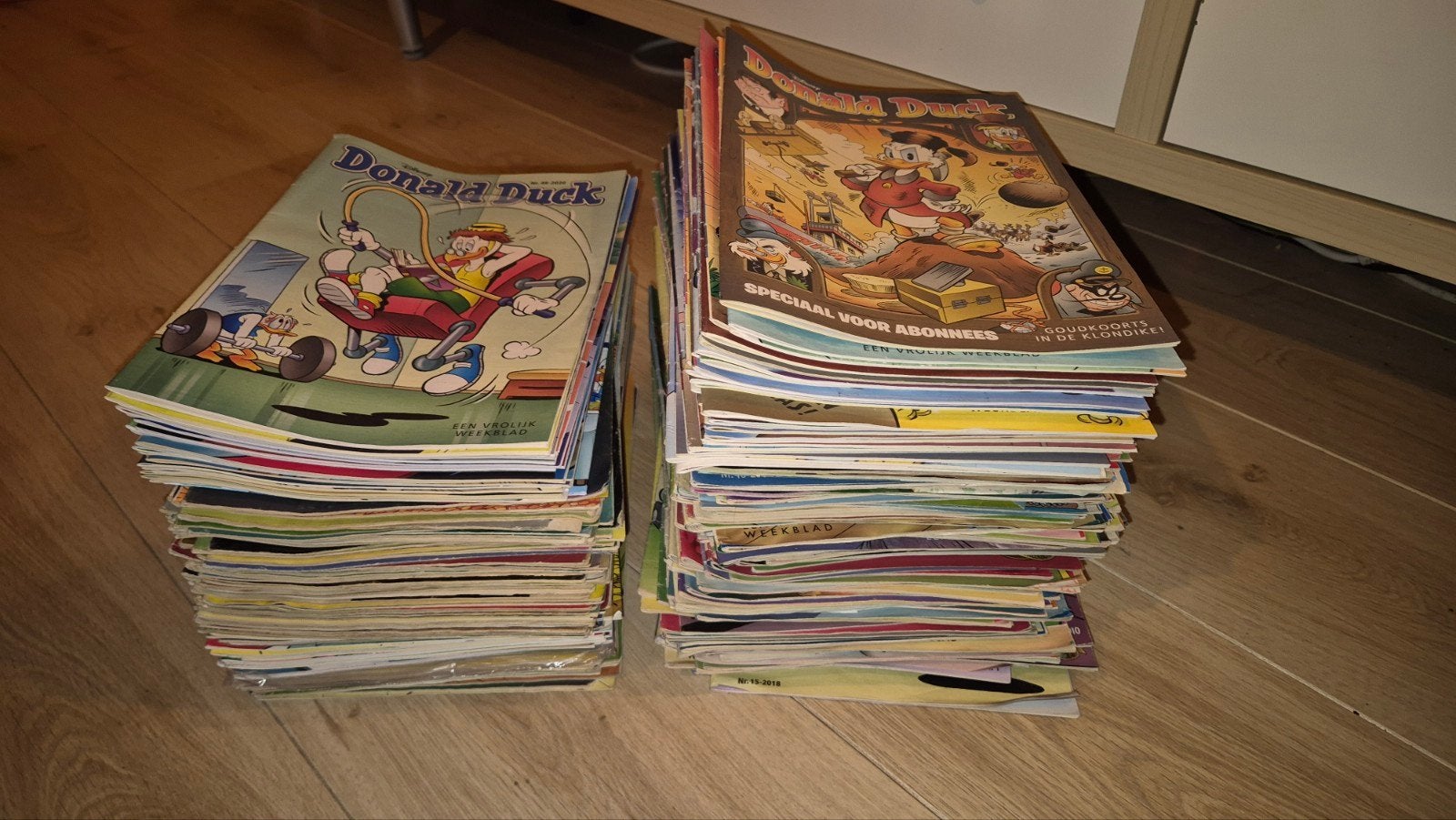 Grote partij Donald Duck weekbladen (1983-2021), Boeken, Stripboeken, Meerdere stripboeken, Ophalen of Verzenden, Gelezen