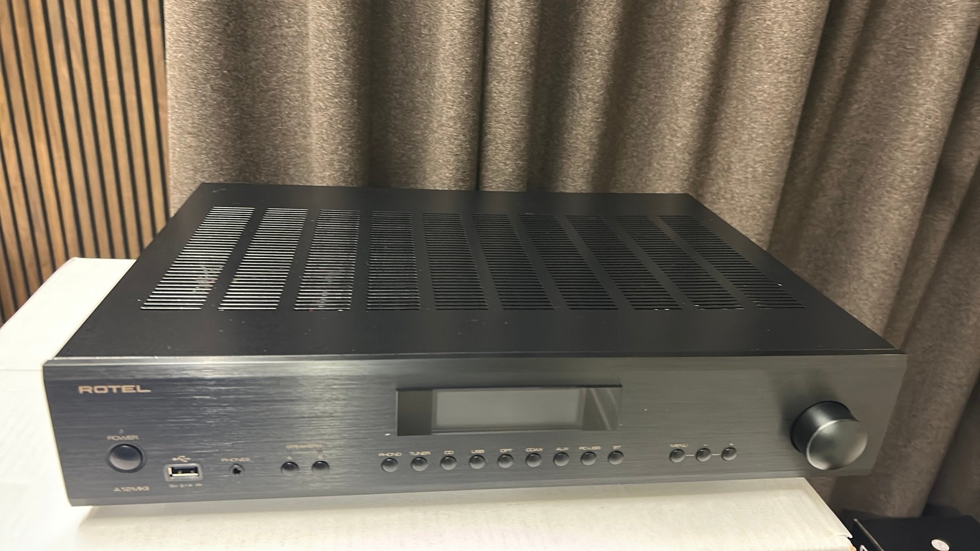 Rotel A12 mk2 zwart, Nieuw, 60 tot 120 watt, /, /