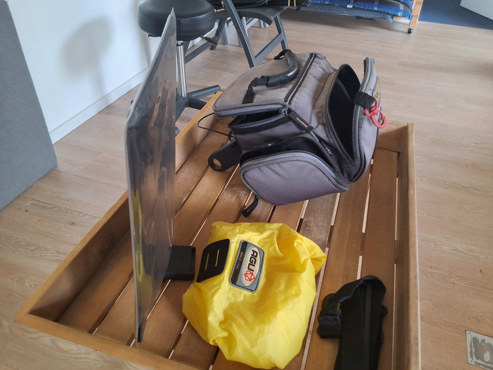 Fietstas met KlickFix adapter en regenhoes en kaarthouder., Ophalen of Verzenden, Gebruikt, Onbekend (KlickFix adapter, AGU regenhoes)