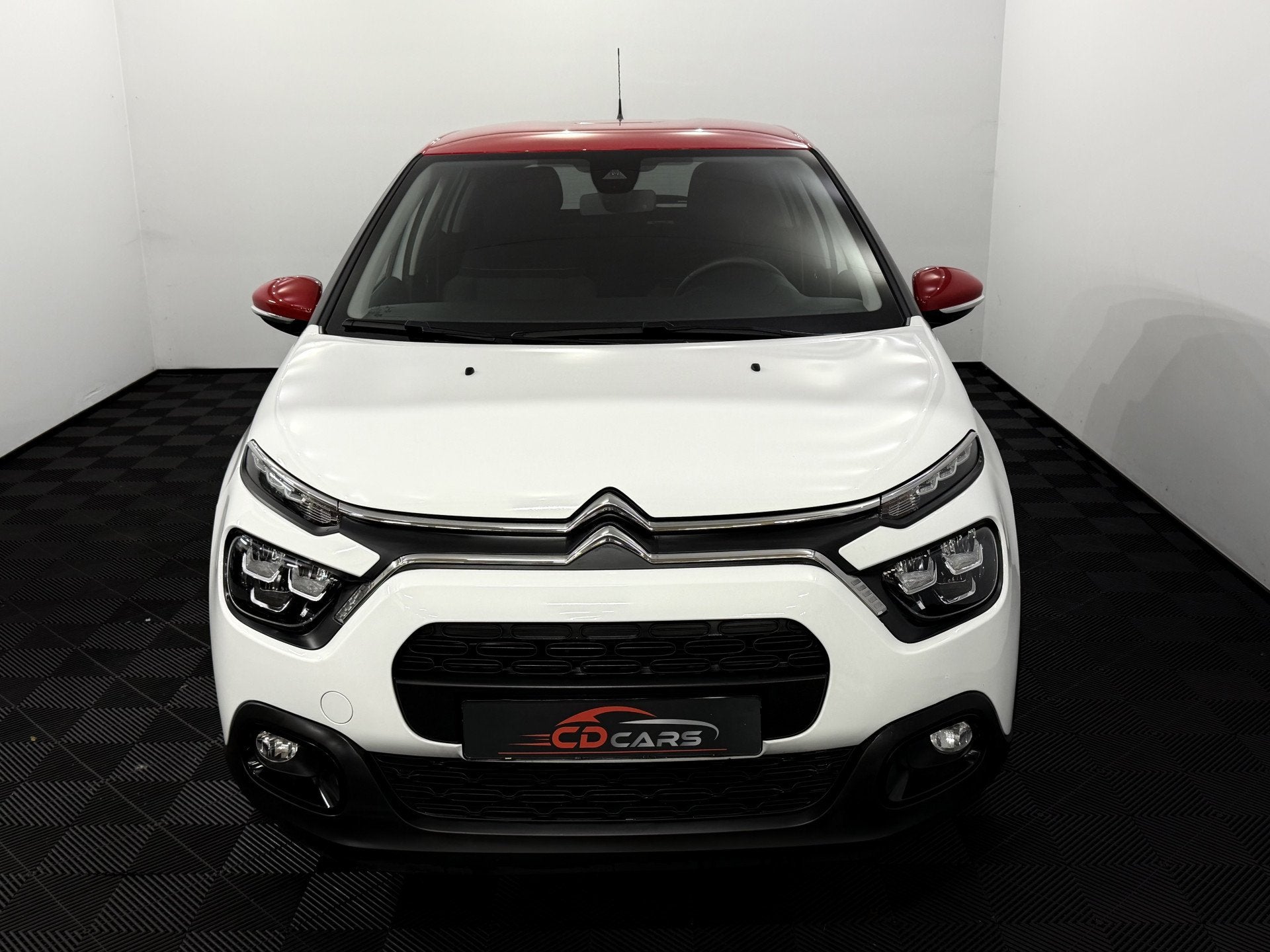 Citroën C3 1.2 PureTech Feel Camera, Navi, Keyless start, C, Voorwielaandrijving, 83 pk, Gebruikt, Euro 6