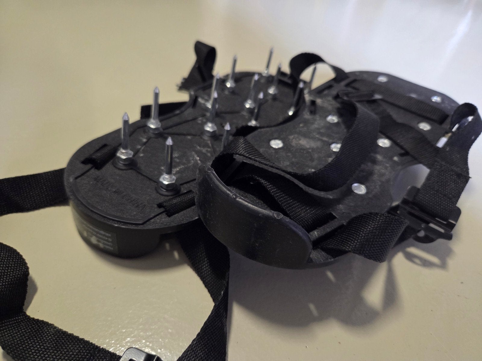 HUFA Egaliseer Spijkschoenen voor Vloeren, Ophalen of Verzenden, Zo goed als nieuw