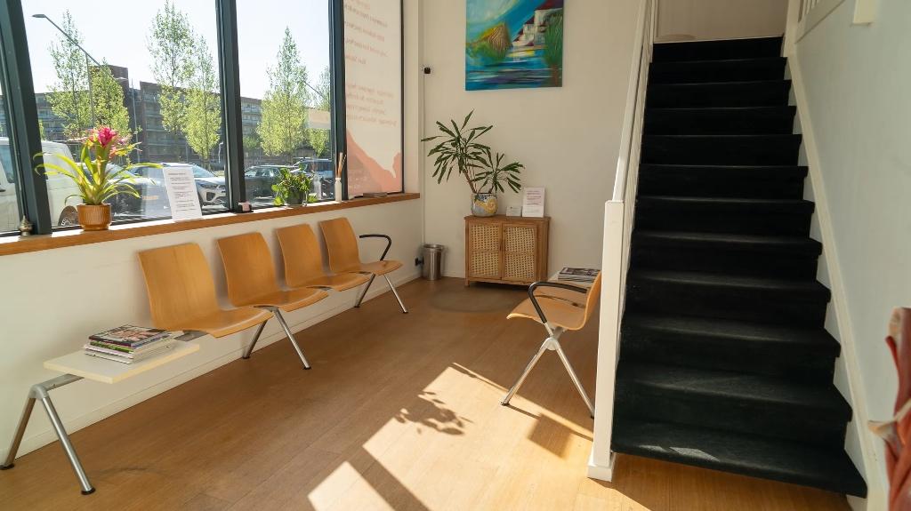 Behandelruimte / Behandelkamer te huur, Huizen en Kamers, 20 tot 35 m², Amsterdam