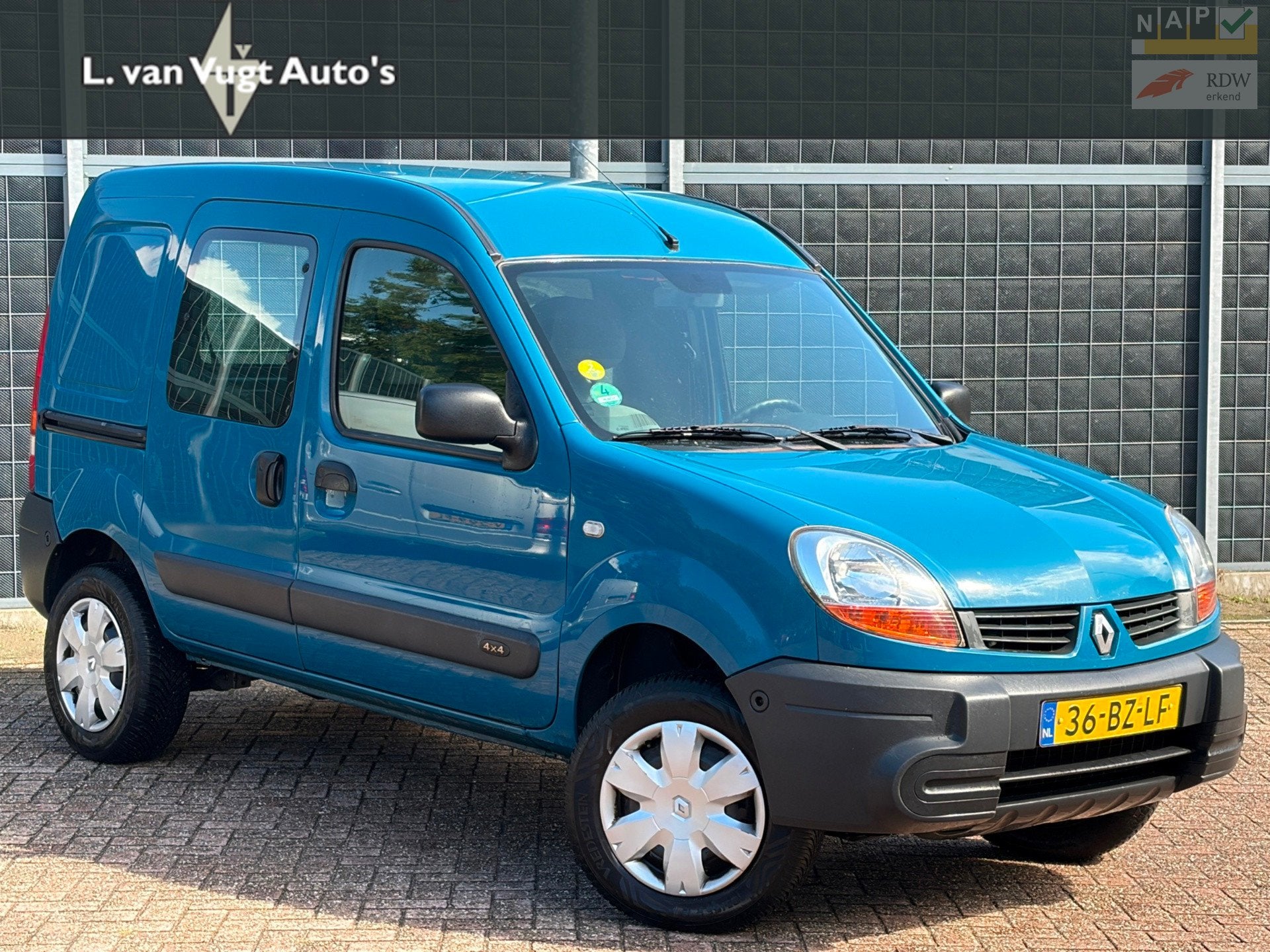Renault Kangoo Express 1.6-16V | Confort |benzine ! | 4x4 !, Auto's, Bestelauto's, Dealer onderhouden, Gebruikt, Renault, Bedrijf