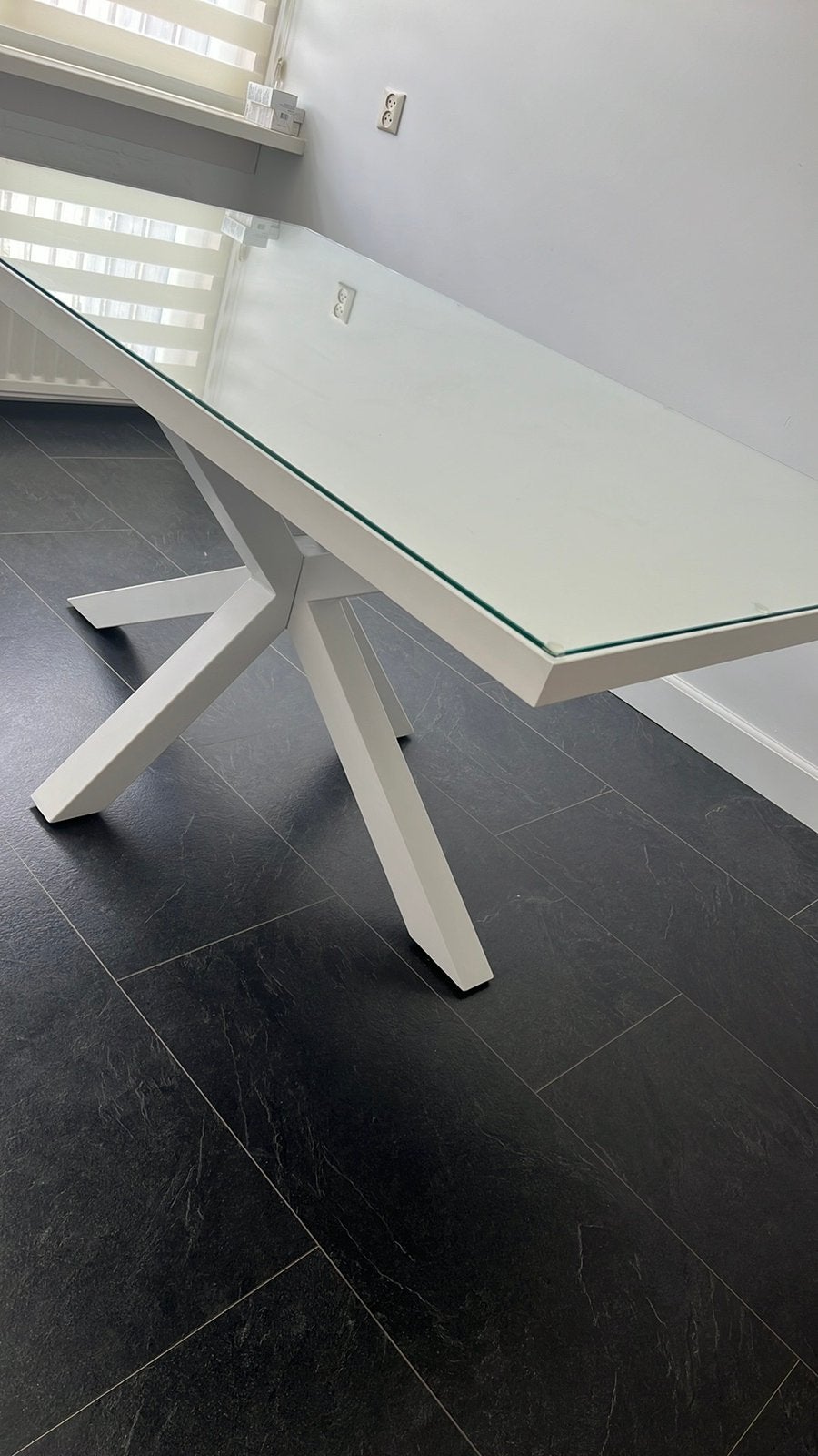 Kave home eettafel wit, Ophalen, 50 tot 100 cm, Zo goed als nieuw, 150 tot 200 cm