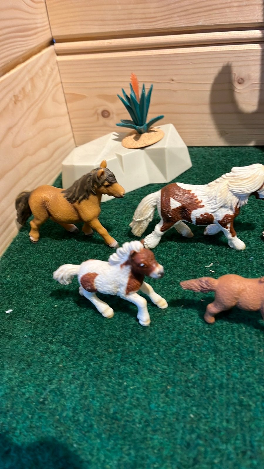 Schleich pony’s en dartmoore veulen, Verzenden, Zo goed als nieuw, Paard, Beeldje of Figuurtje