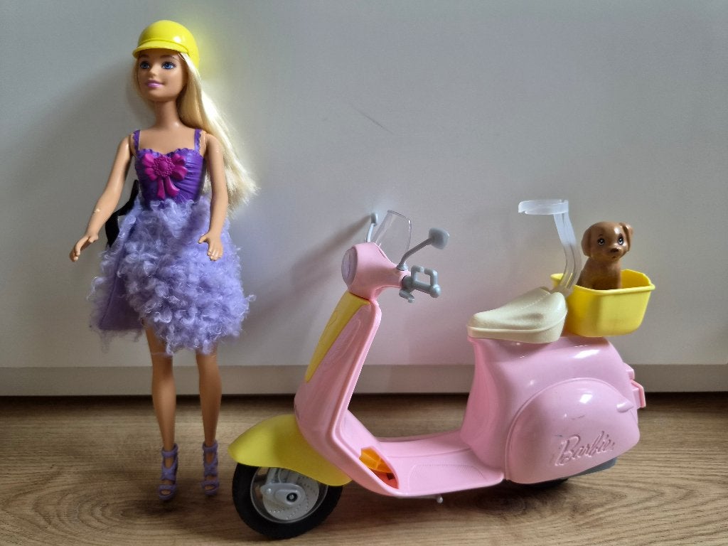 Barbie met vespa, Ophalen of Verzenden, Gebruikt, Barbie