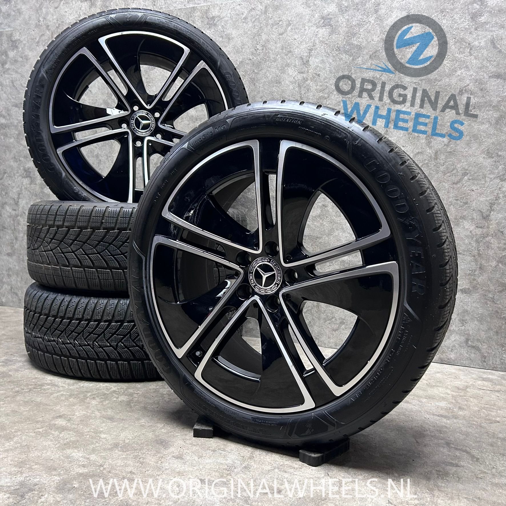 19 inch originele velgen + winterbanden Mercedes CLE A236401, Auto-onderdelen, Banden en Velgen, 19 inch, -, -, Banden en Velgen
