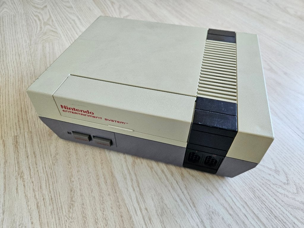 Nintendo Entertainment System (NES) + Zelda II & Shadowgate, Ophalen of Verzenden, Gebruikt, Met 1 controller, Met games