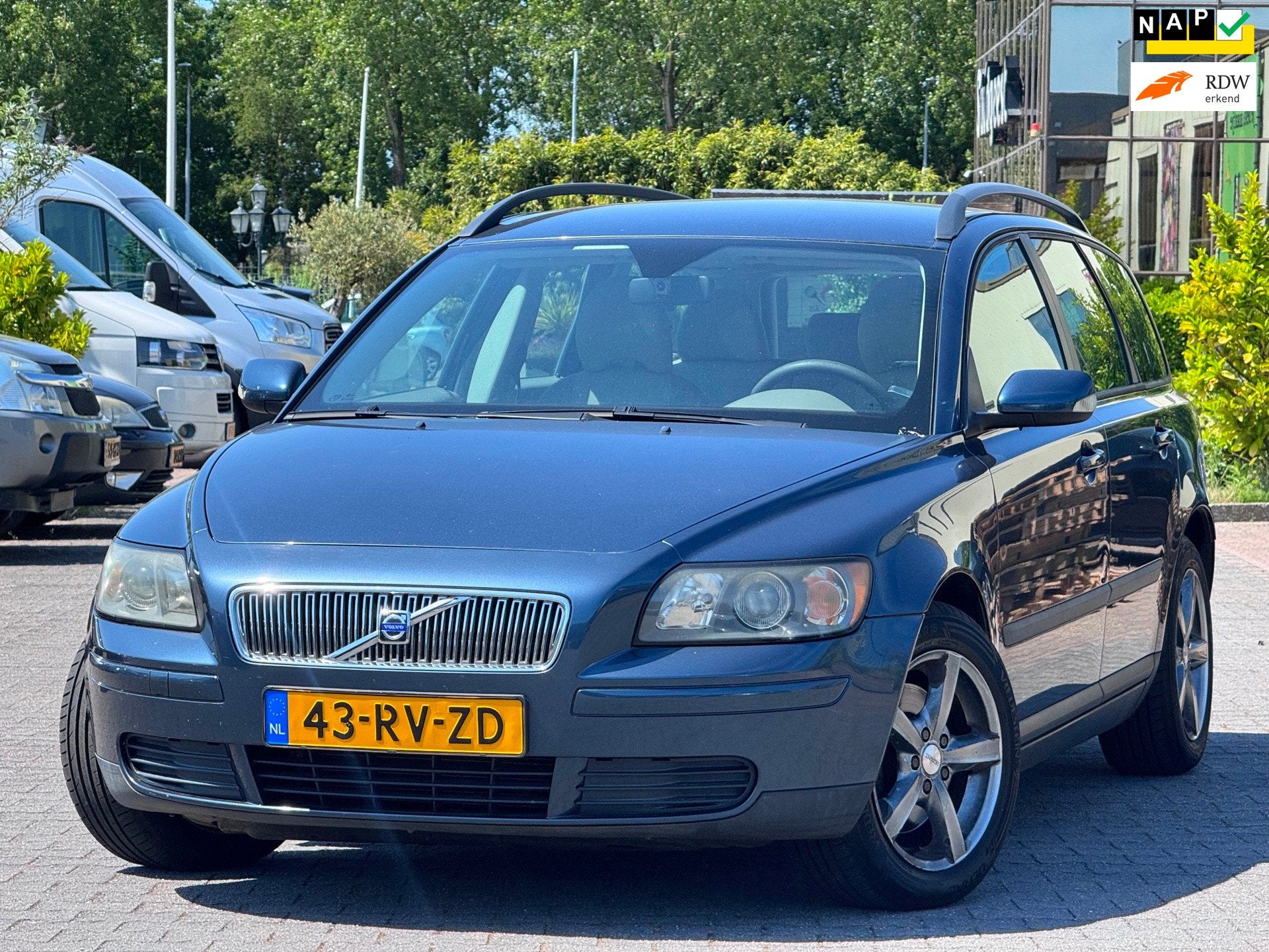 Volvo V50 2.4 Kinetic | Automaat | Parkeersensoren | Airco |, Stof, Gebruikt, Zwart, Parkeersensor