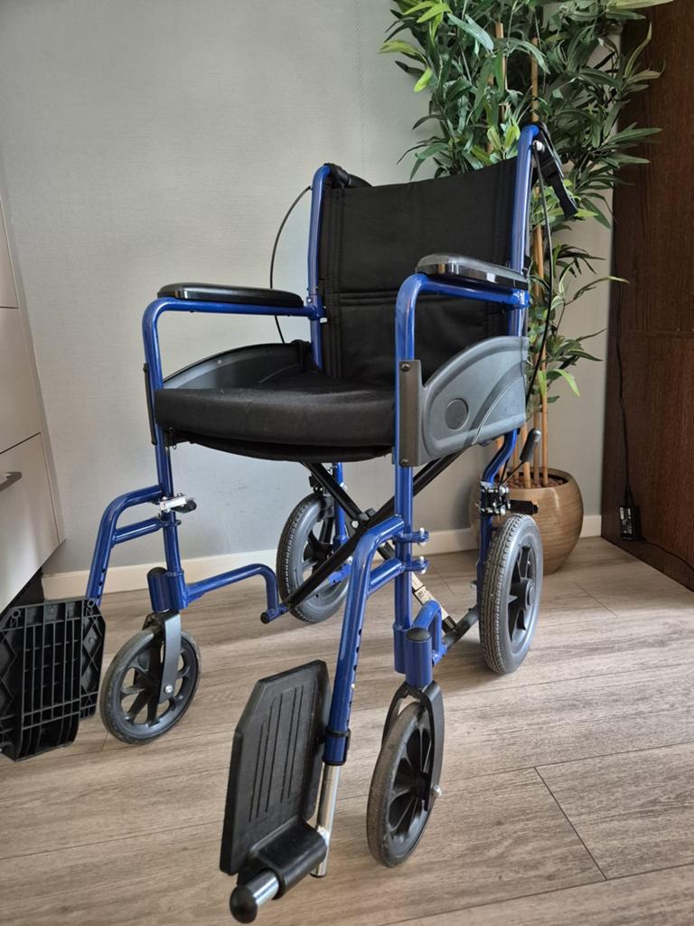 Rolstoel Drive inklapbaar  zgan € 75,-, Zo goed als nieuw, Duwrolstoel, Inklapbaar, Ophalen of Verzenden