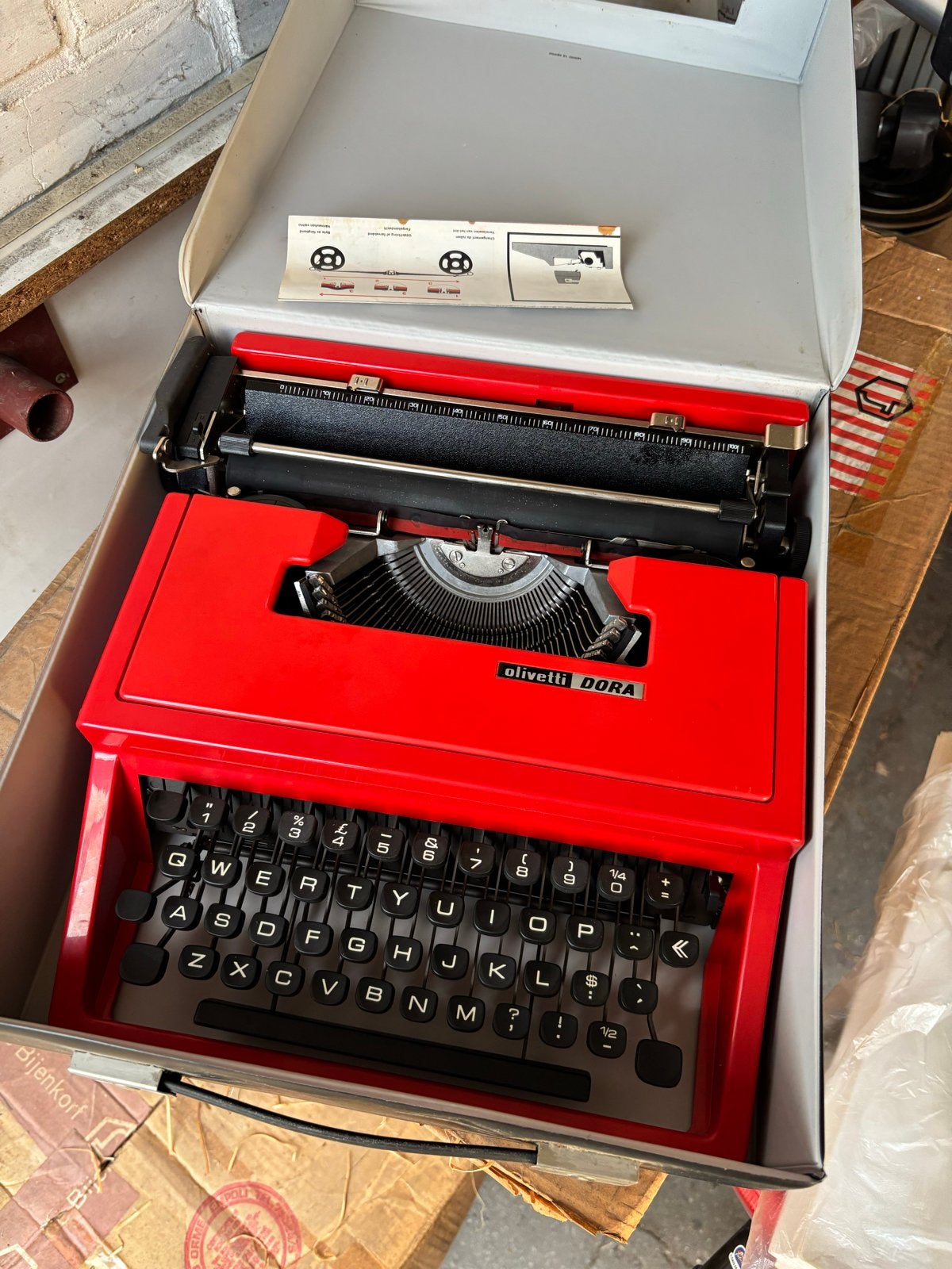 Als nieuw Koffer schrijfmachine  Olivetti Dora, Diversen, Ophalen of Verzenden