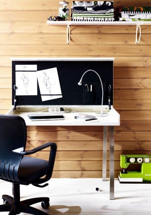 vika veine minimalistisch bureau van Ikea, Ophalen