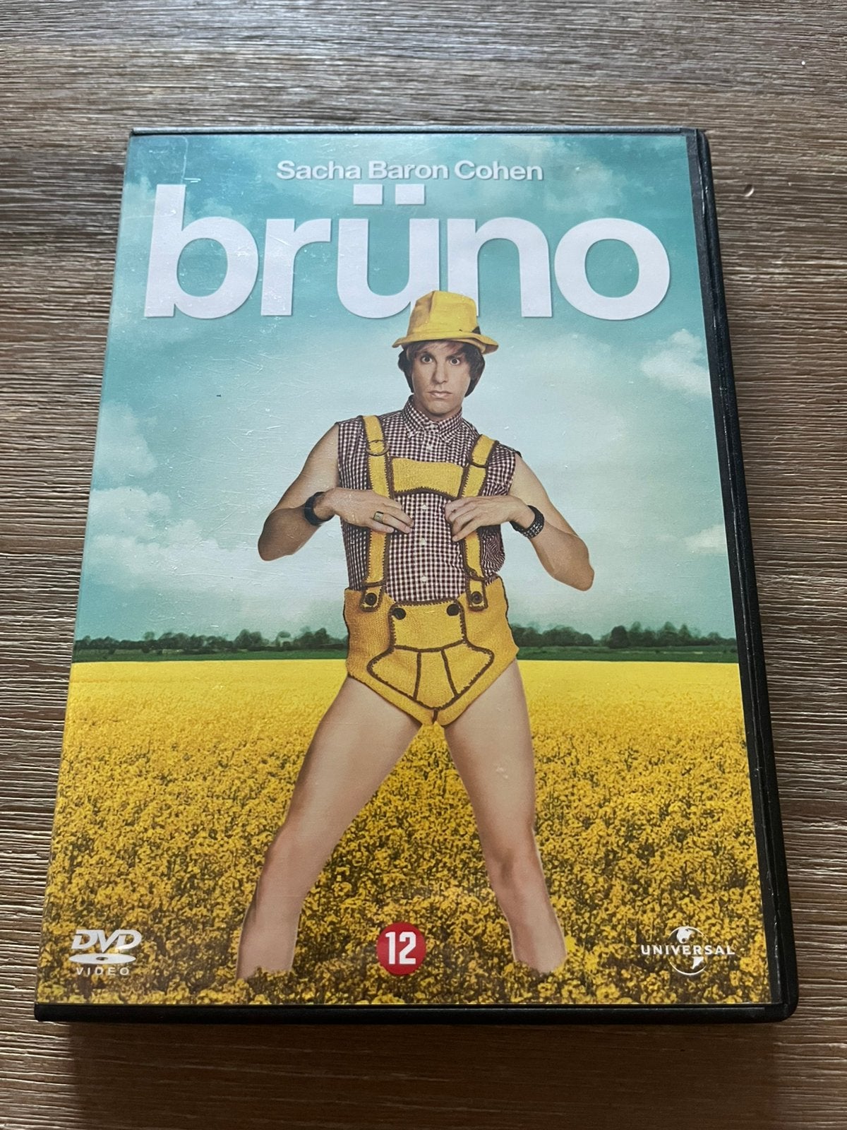 Brüno, Ophalen of Verzenden, Zo goed als nieuw, Nederlands