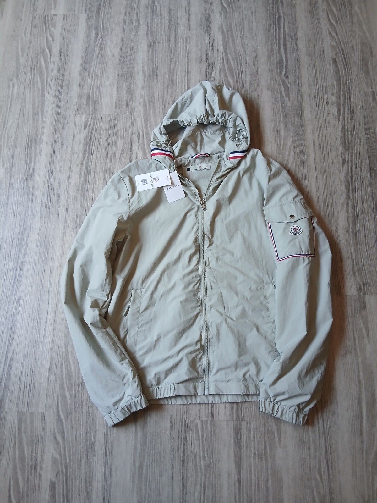 Moncler Zomerjas Nieuw Maat L Wit/Crème, Maat 52/54 (L), Moncler, Wit, Nieuw