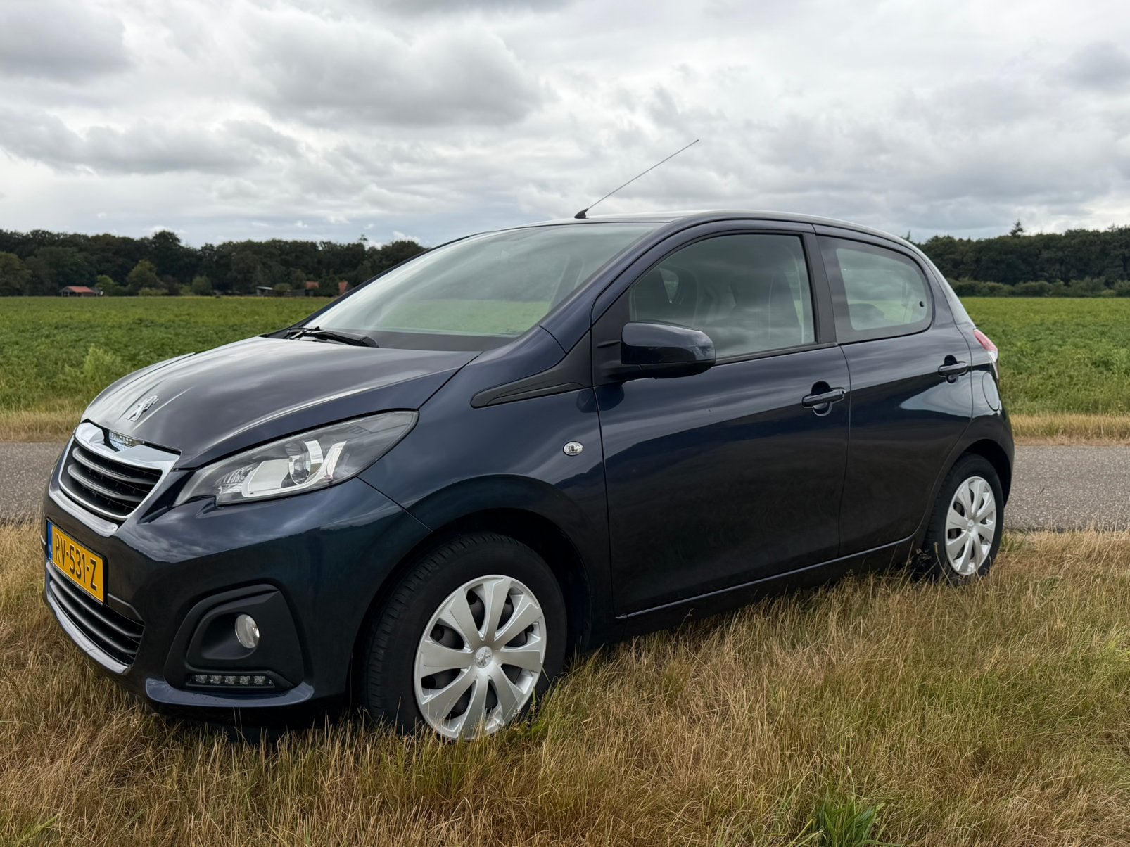 Peugeot 108 1.0 12V aico E-vti 51KW 5DR 2018 Blauw 30063km!, Voorwielaandrijving, Stof, Origineel Nederlands, Handgeschakeld