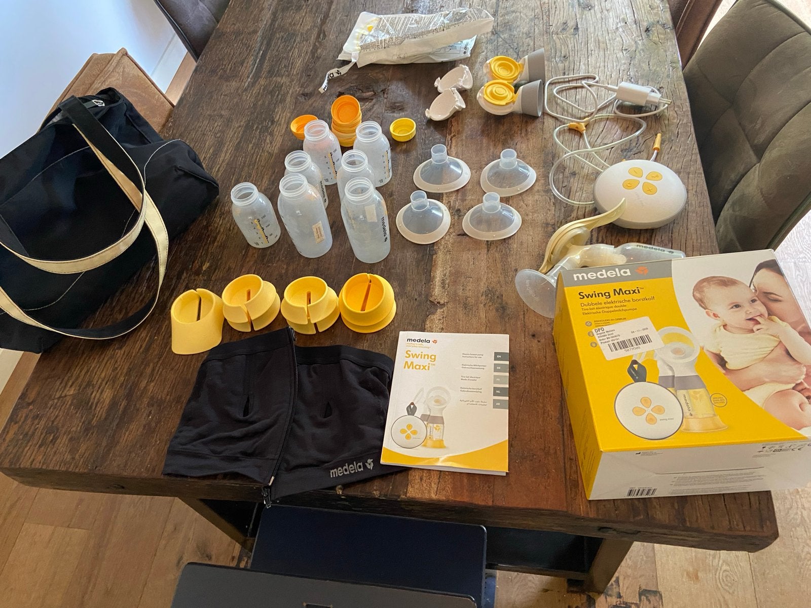 Medela Swing Maxi Dubbele Elektrische Borstkolf Compleet, Ophalen of Verzenden, Gebruikt