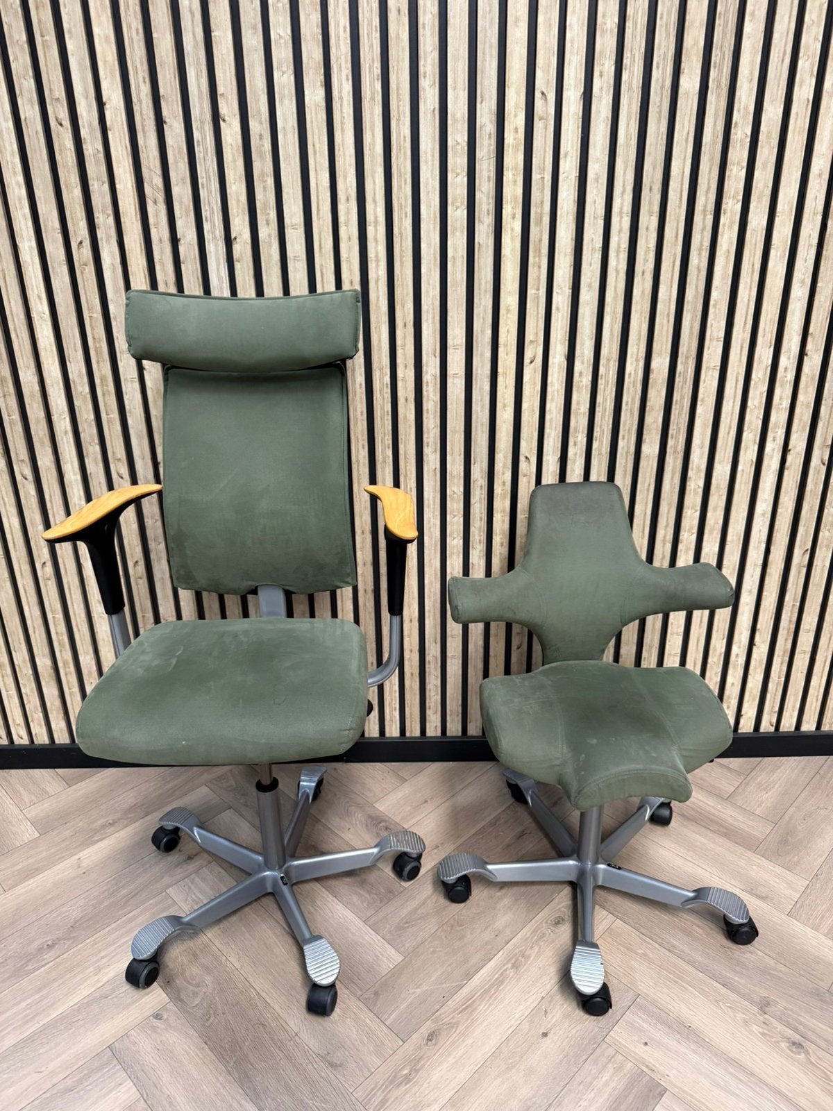 HÅG Capisco 8106 & HÅG H05 5400 – Design Bureaustoelen, Ophalen of Verzenden, Gebruikt
