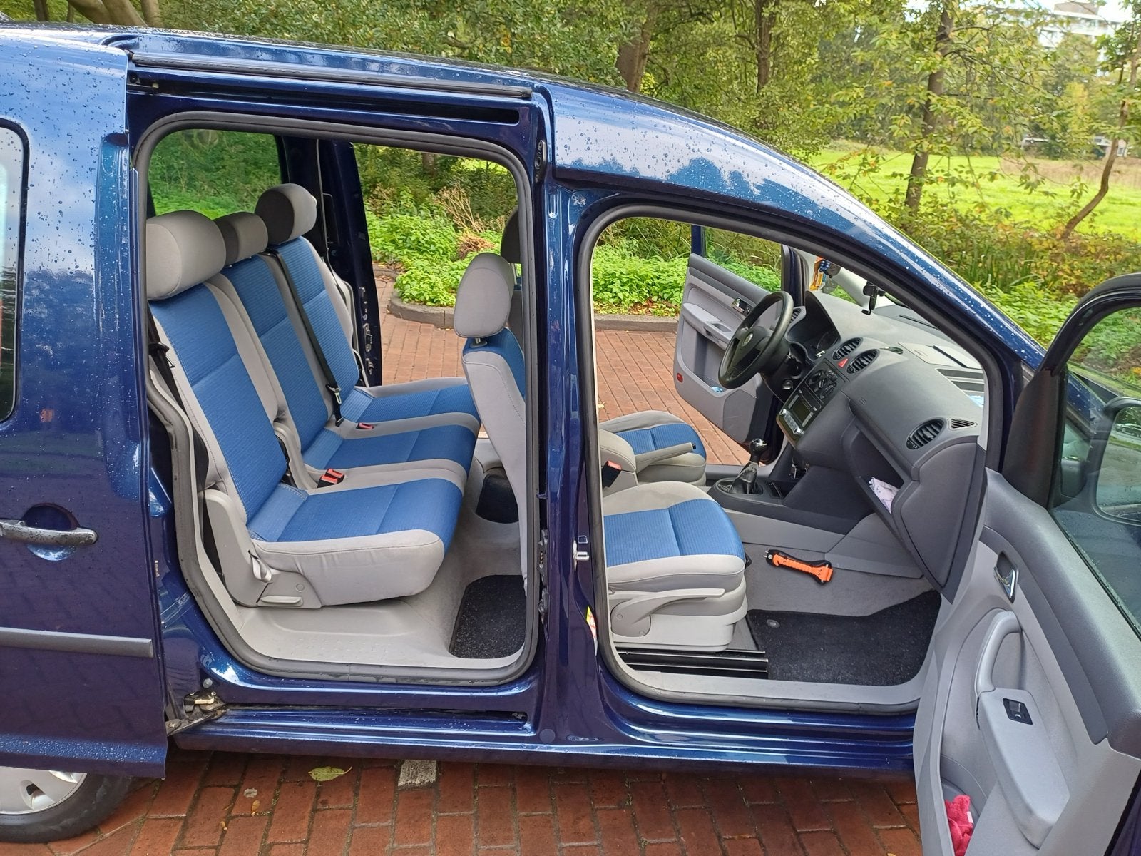 Volkswagen Caddy 1.6 Life 75KW Combi 2007 Blauw, Auto's, 4 cilinders, Handgeschakeld, Grijs, Particulier