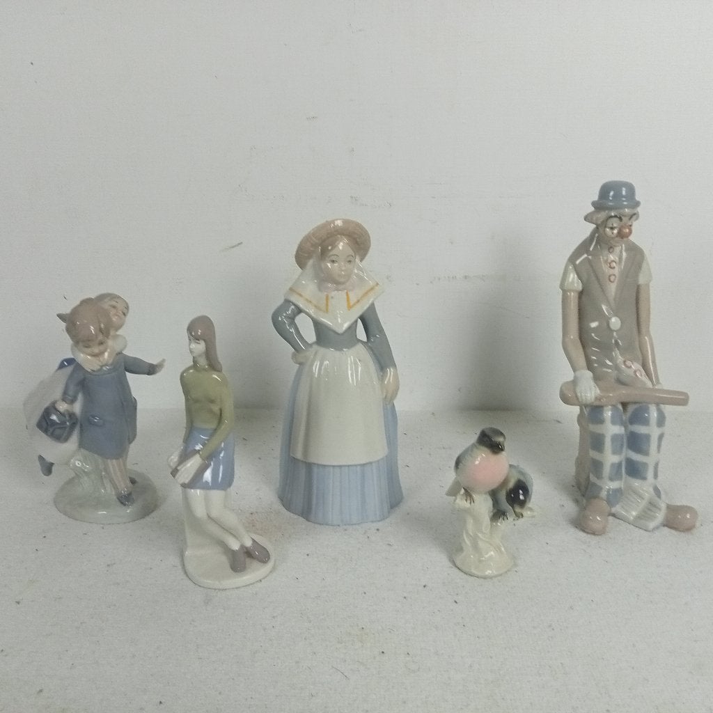 Beeldjes, Lladró-stijl, Minder dan 20 cm, Ophalen of Verzenden, Gemerkt, Steen of Keramiek