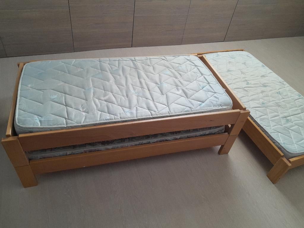 3 hondenbedden hondenmanden, Ophalen, Gebruikt, Overige