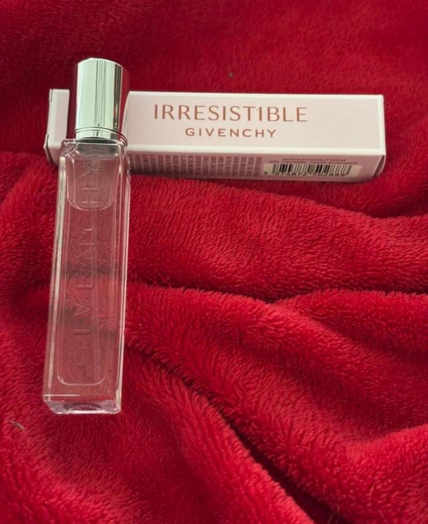 GIVENCHY IRRESISTIBLE edp, Ophalen of Verzenden, Zo goed als nieuw