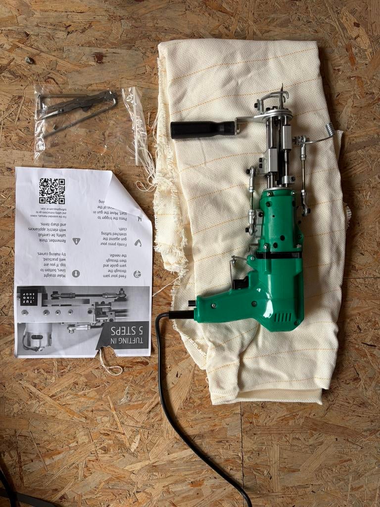 Tufting gun met accessoires, Ophalen of Verzenden, Zo goed als nieuw