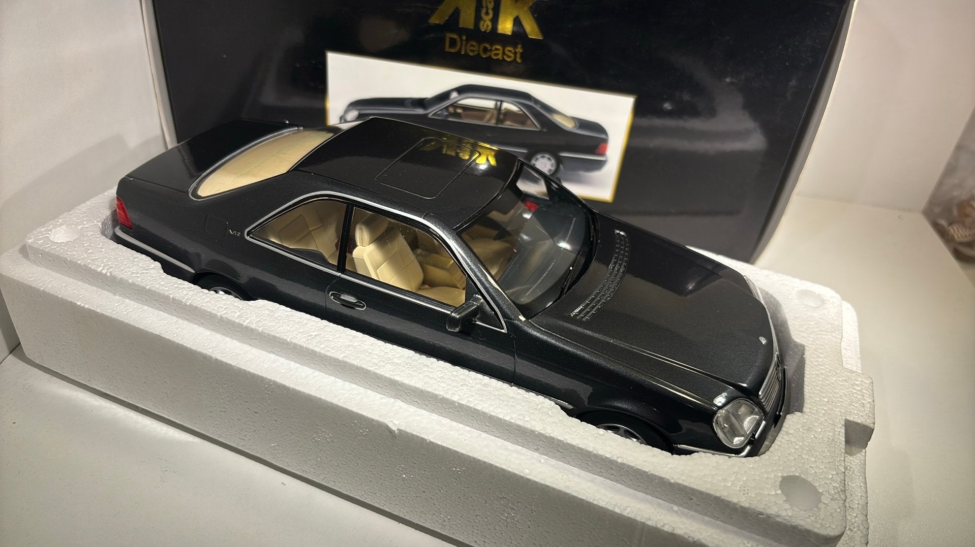 Mercedes benz 600 sec kk scale 1.18, Overige merken, Ophalen of Verzenden, A, A