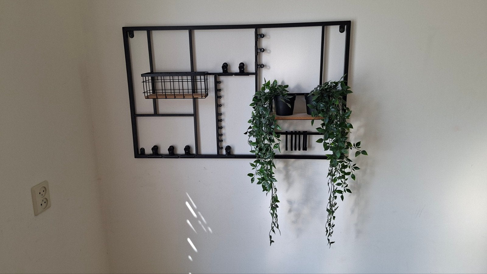 Xenos Wandrek XL met clips, plankje en rekje - 90x55x3 cm, Huis en Inrichting, Woonaccessoires | Wanddecoraties, Ophalen, Metaal