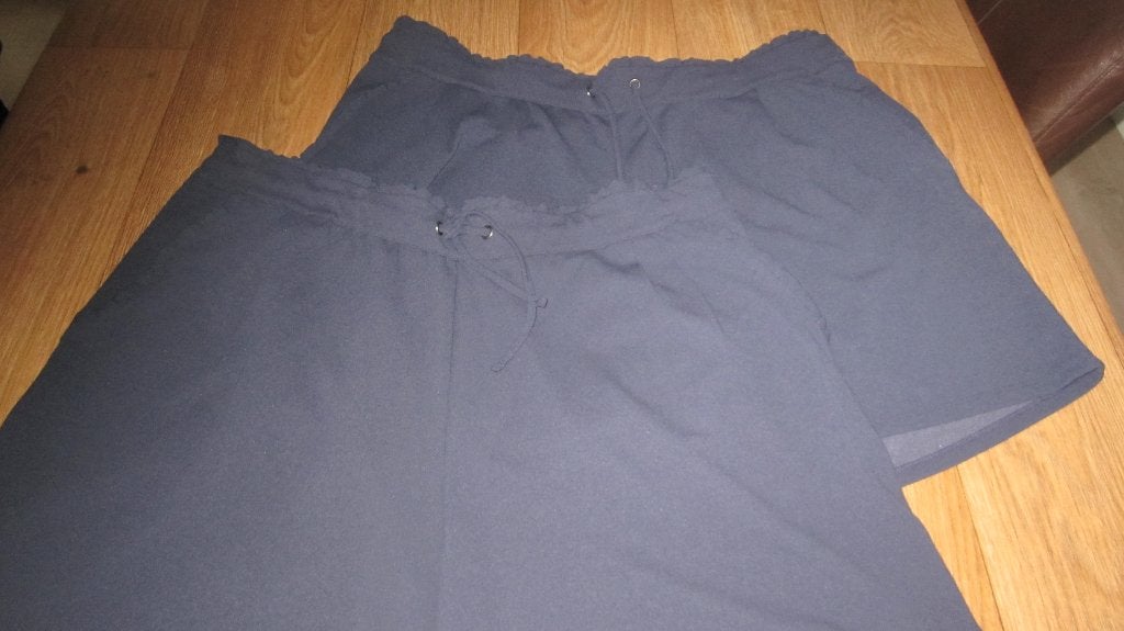 Only Carmakoma 2 blauwe korte broeken maat L = maat 50/52, Kleding | Dames, Broeken en Pantalons, Kort, Blauw, Maat 46/48 (XL) of groter