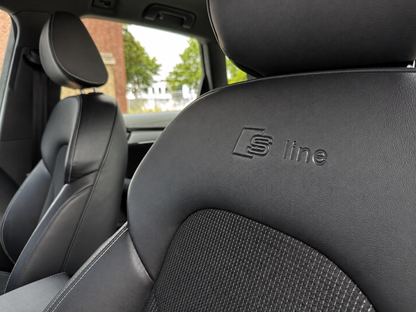Audi Q5 2.0 TFSI Quatro S-Edition | S-line | Led | Navi |, Gebruikt, 4 cilinders, Leder en Stof, Bedrijf
