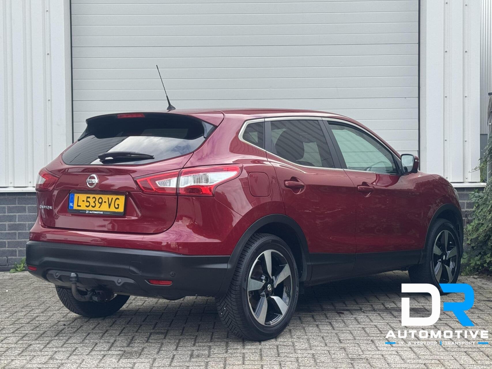 Nissan Qashqai 1.2 | 360CAMERA | STOELVERW | AFN TREKHAAK |, Auto's, Voorwielaandrijving, Stof, Gebruikt, 116 pk
